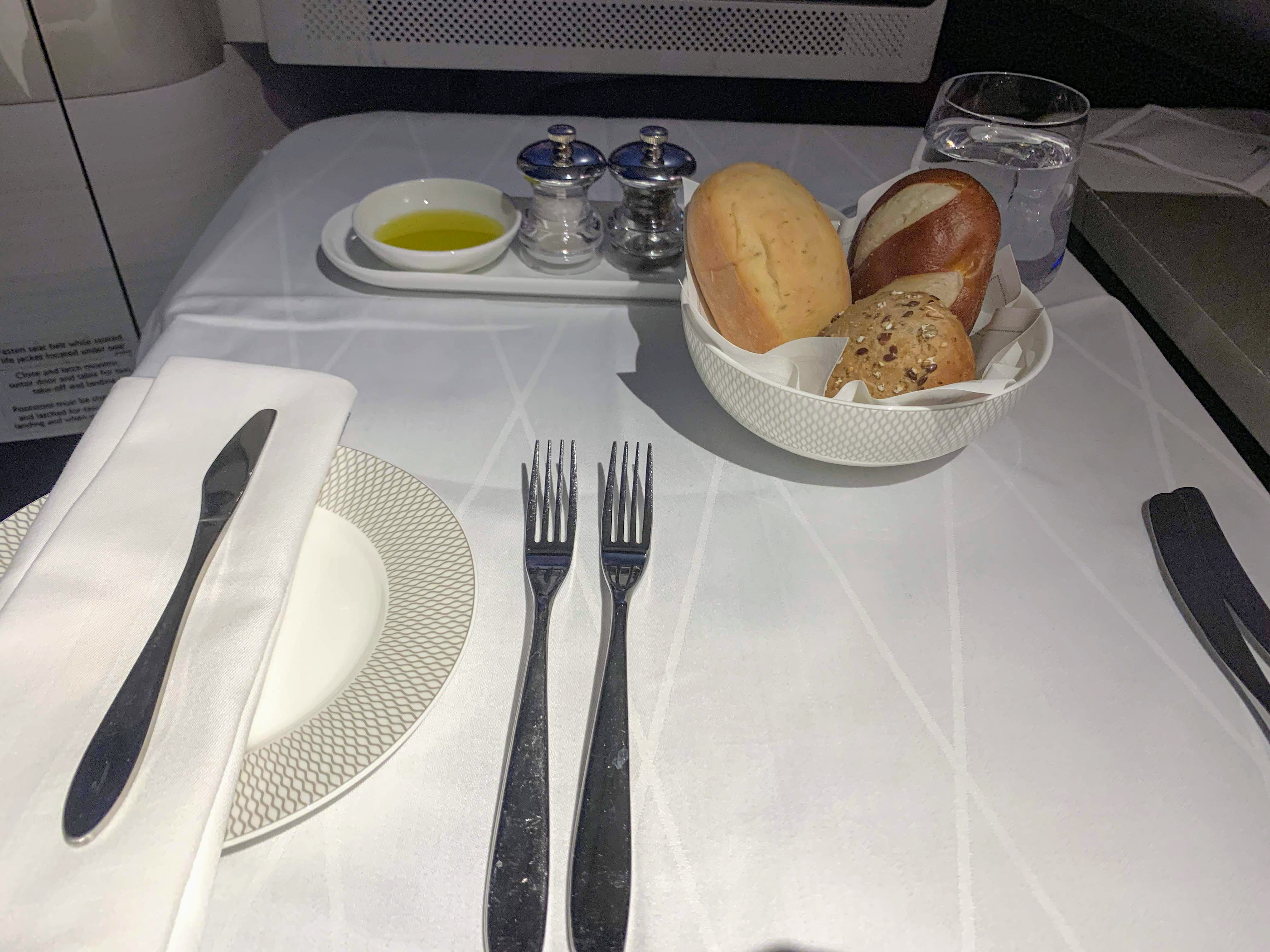 British Airways B777-300 First Food 