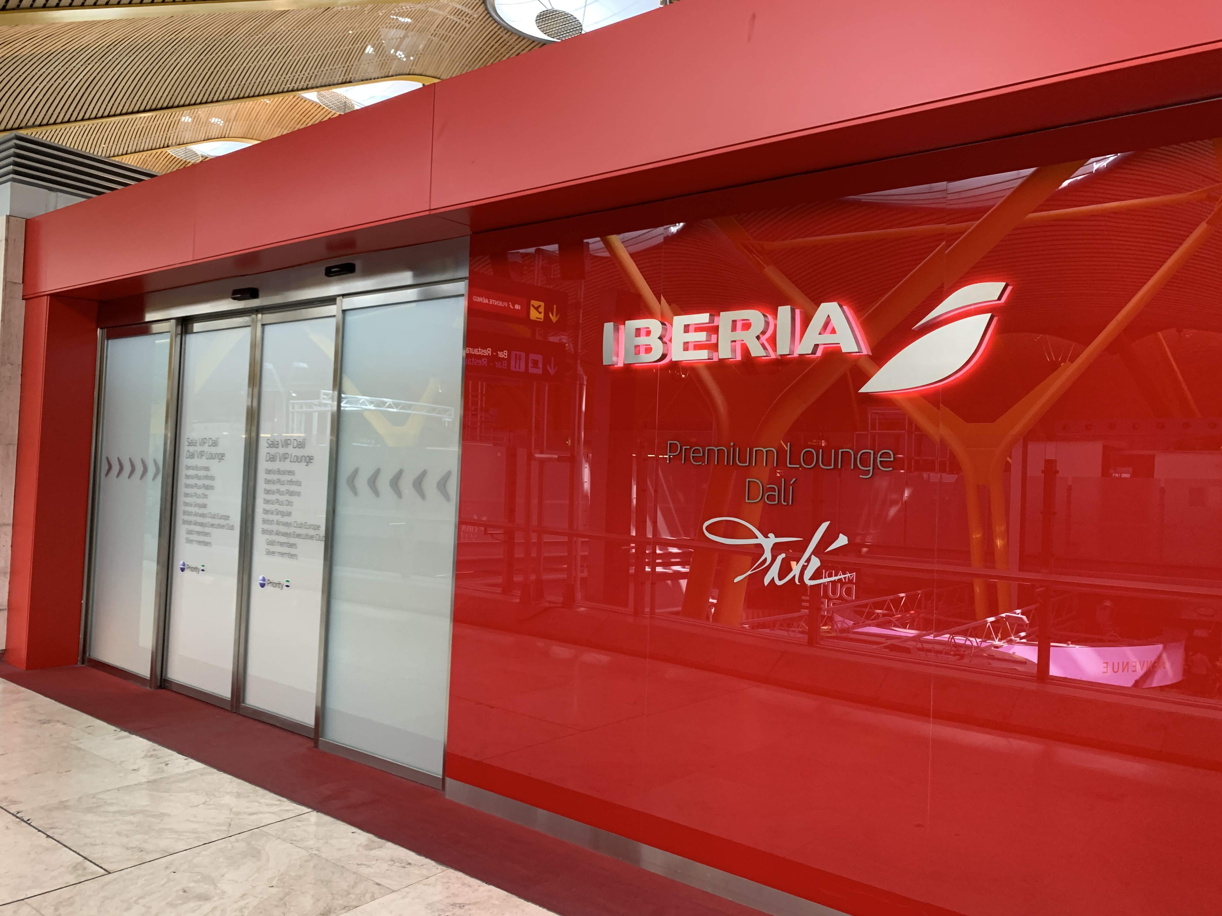 Iberia Dali lounge Madrid