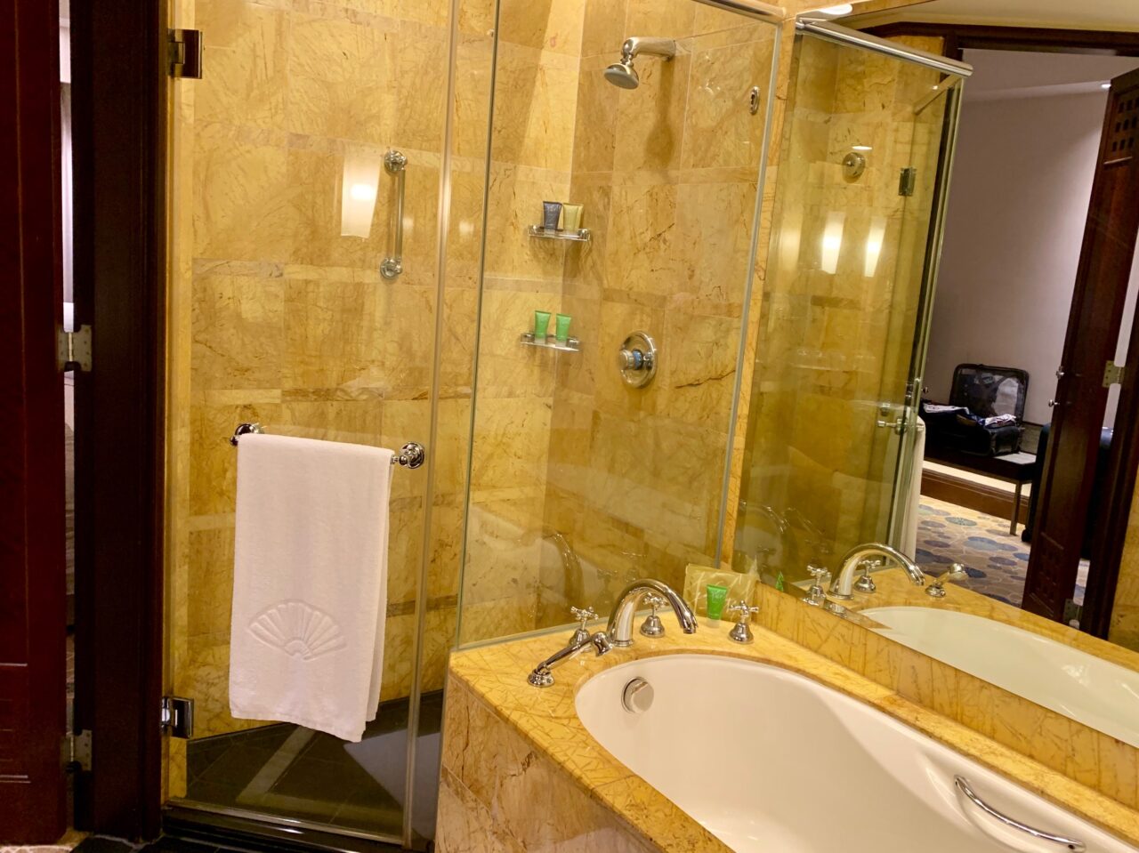 Mandarin Oriental hotel Kuala Lumpur Bathroom