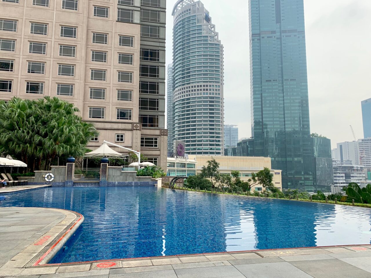 Mandarin Oriental hotel Kuala Lumpur Pool 