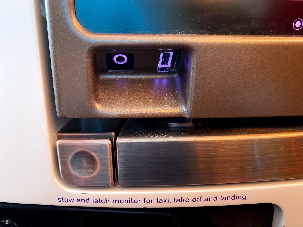 Virgin Atlantic A330 Upper Class socket 