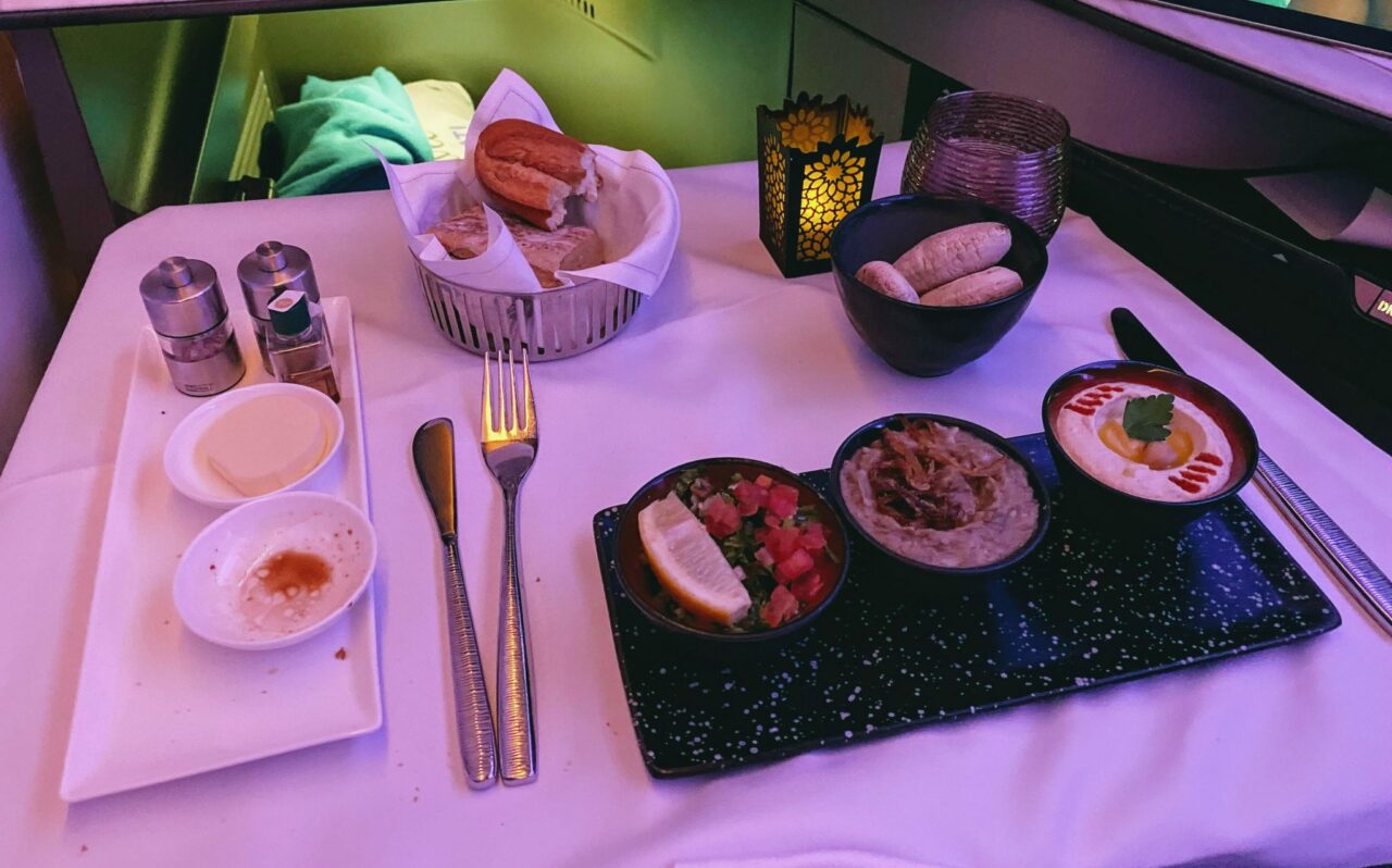 Qatar Airways A350-1000 QSuites meals 
