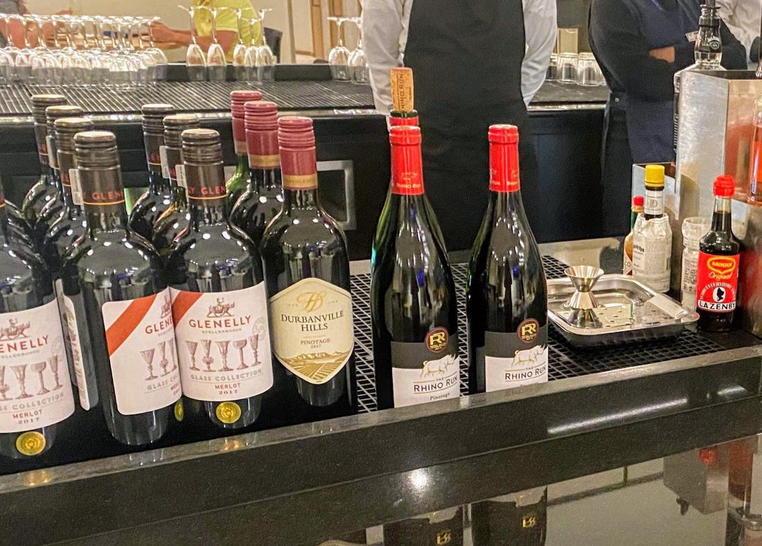 British Airways lounge Johannesburg wine and alcohol 