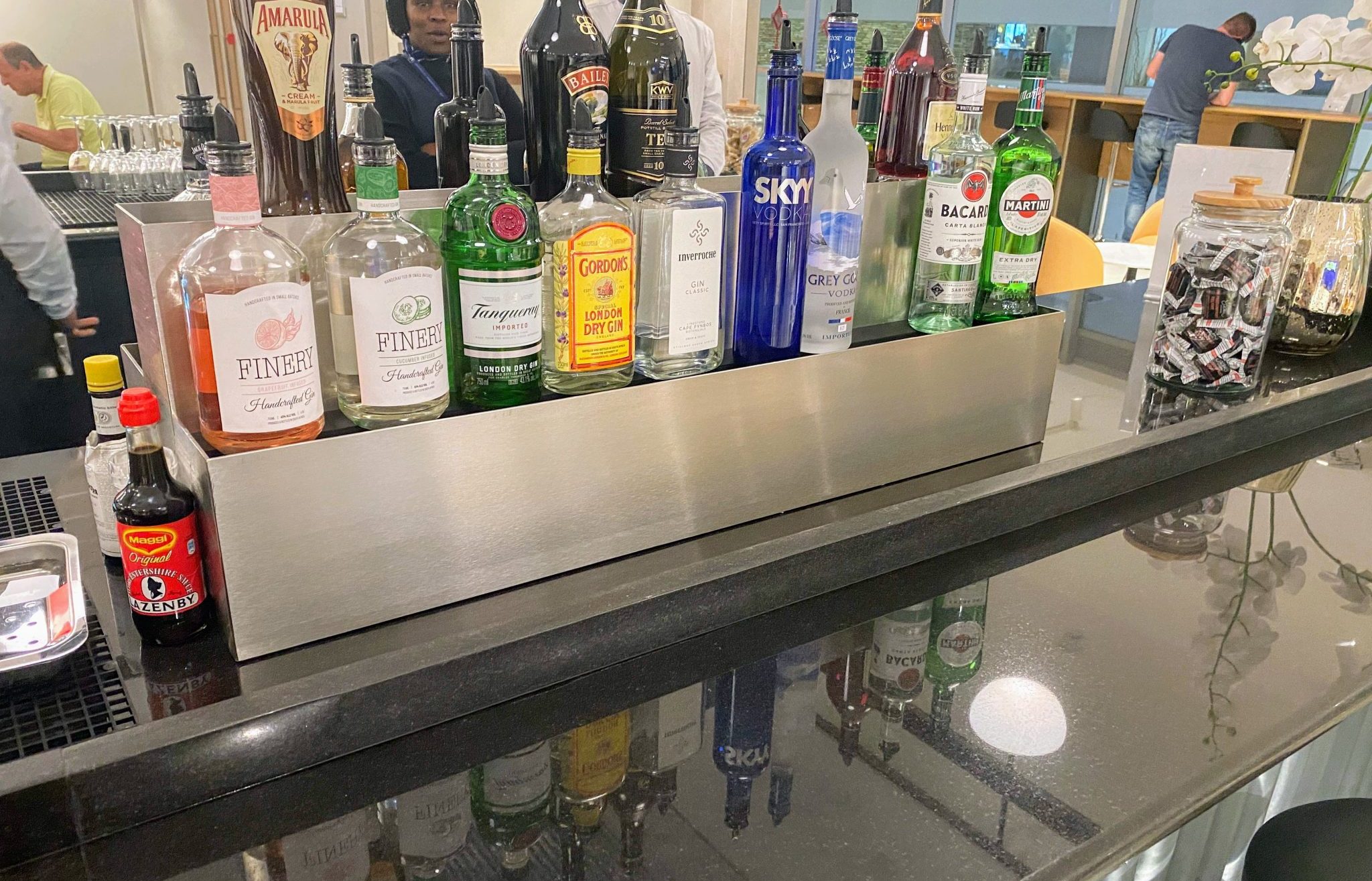 British Airways lounge Johannesburg alcohol 