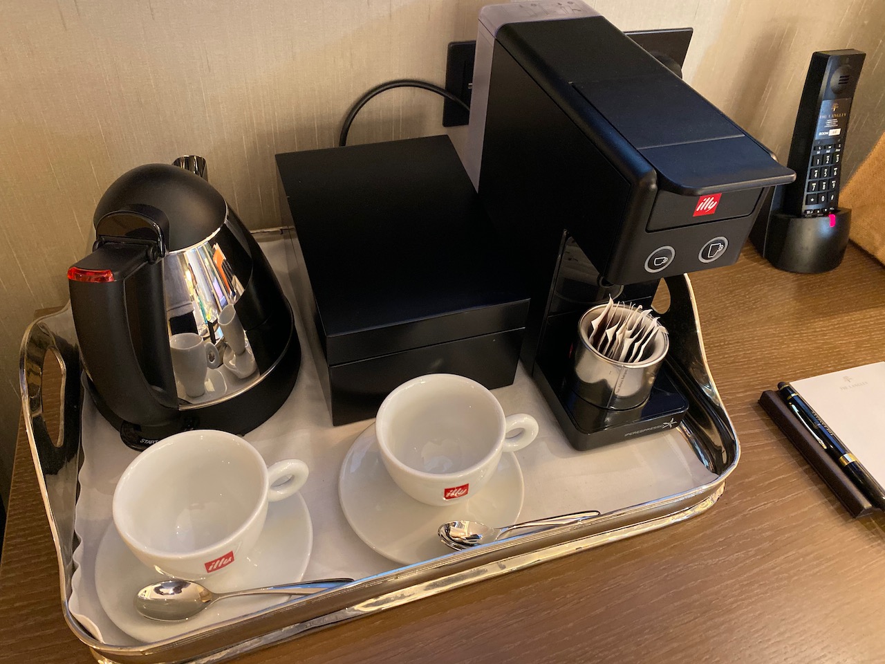 Illy Coffee Machine 