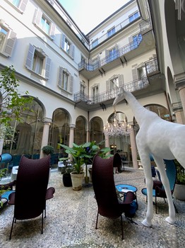 Hotel Indigo Milan Exterior 