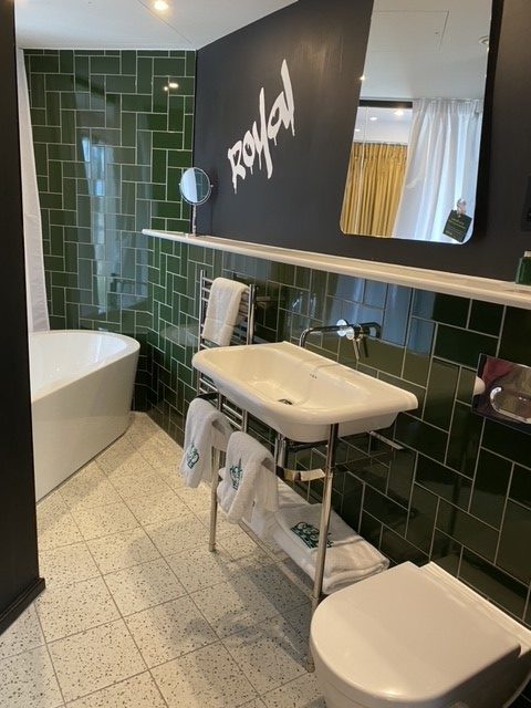 nhow Hotel London bathroom