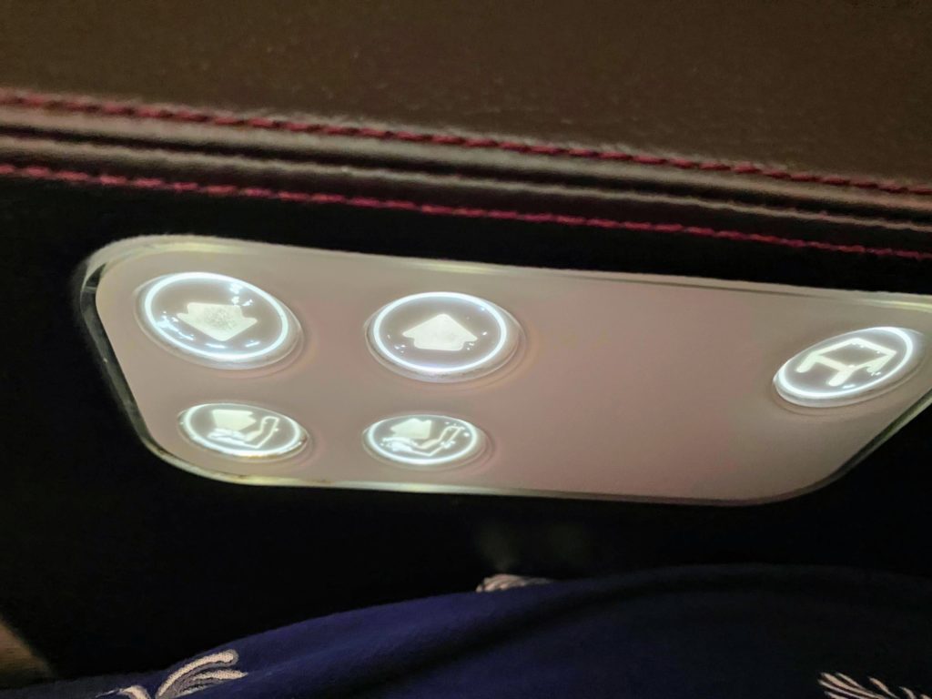 Virgin Atlantic B787-9 Upper Class Seat Control