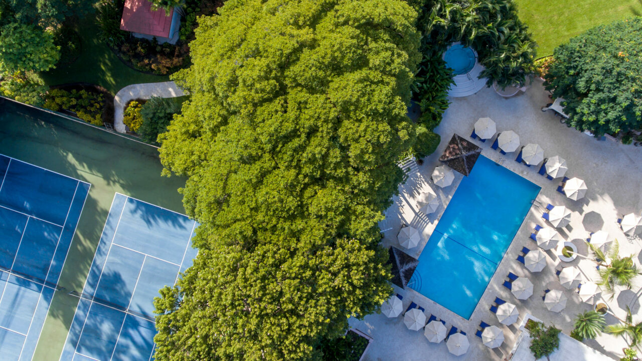 Fairmont Royal Pavilion Hotel Jacuzzi