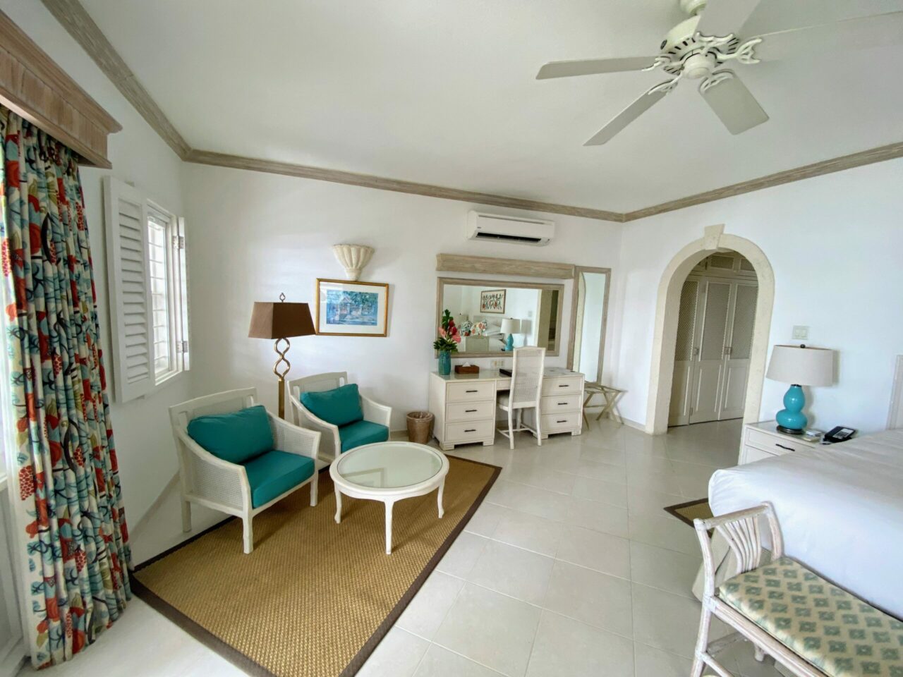 Coral Reef Club Room Interior