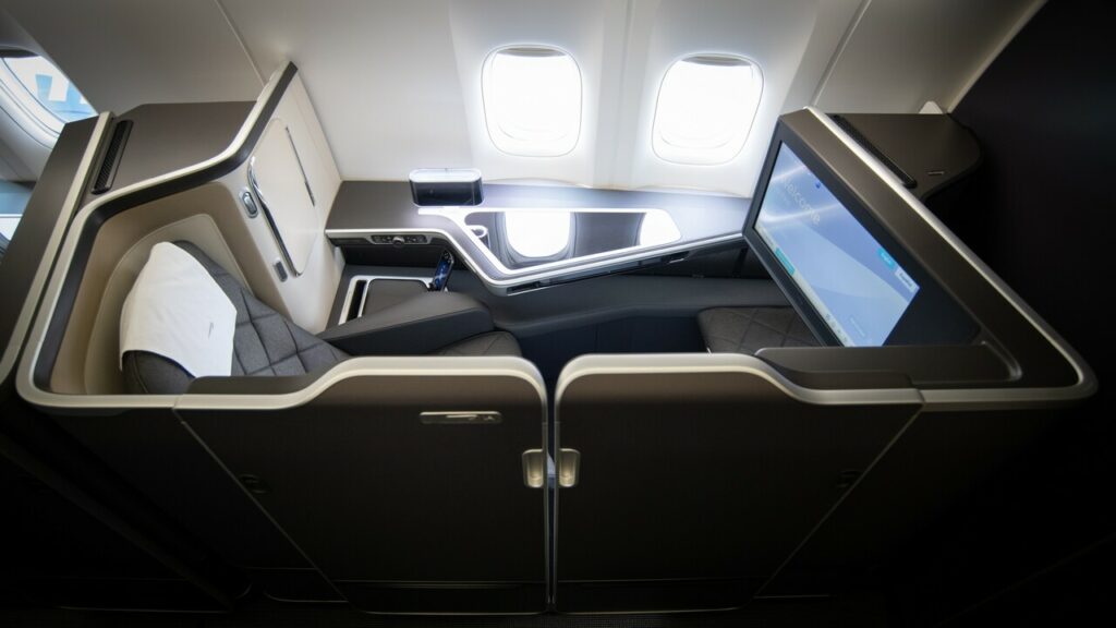 New BA B777 First Suite with doors