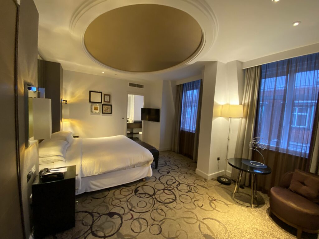 Sheraton Grand London Park Lane Bedroom