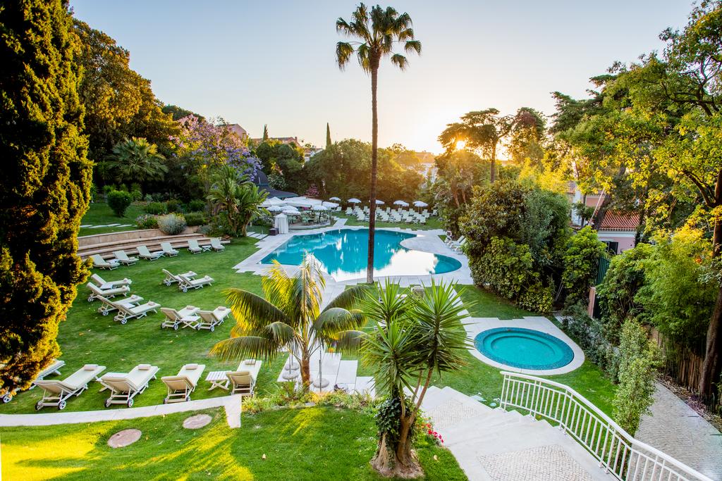 Lapa Palace Pool - Best luxury green list destinations 