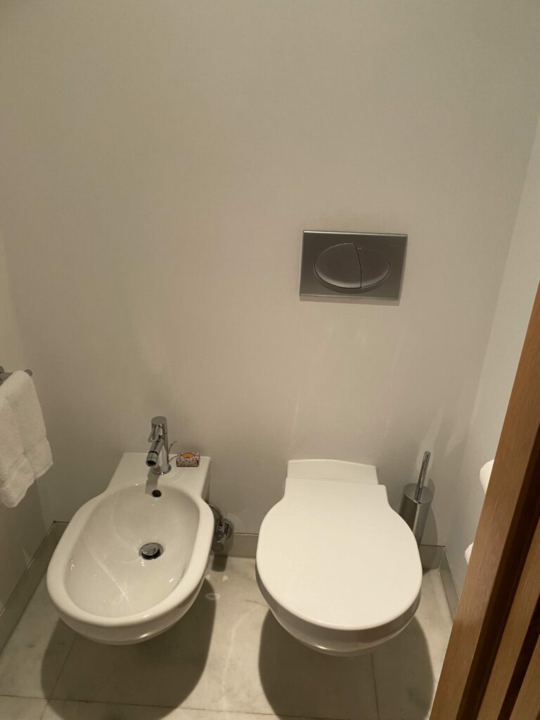 Anantara hotel Vilamoura Toilet