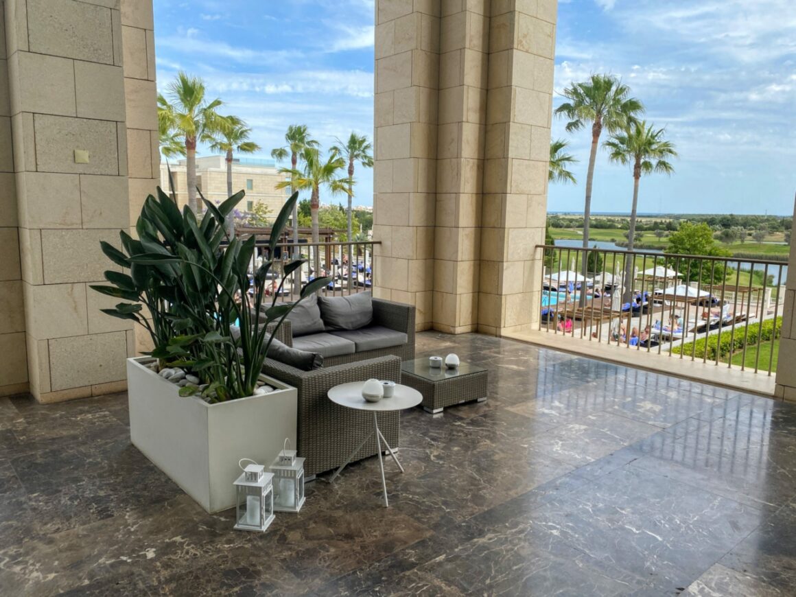 Anantara hotel Vilamoura Bar Terrace