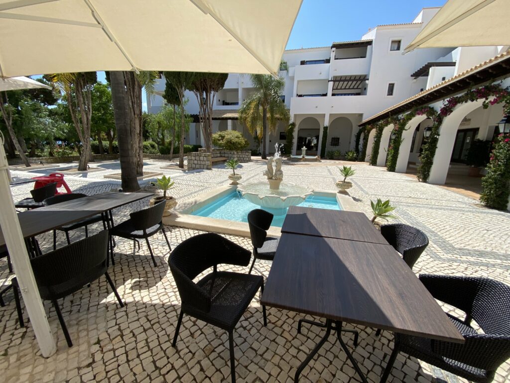 The Pines Cafe Corda