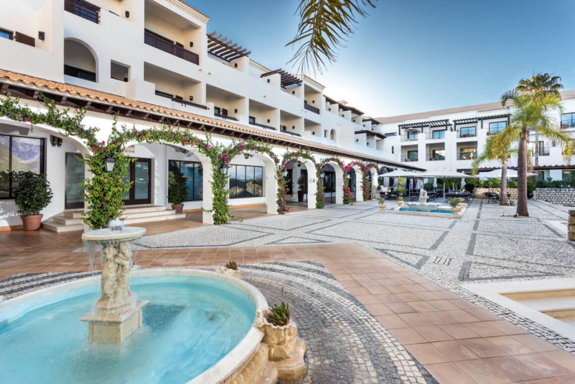 Pine Cliffs Resort Looking towards Cafe Corda