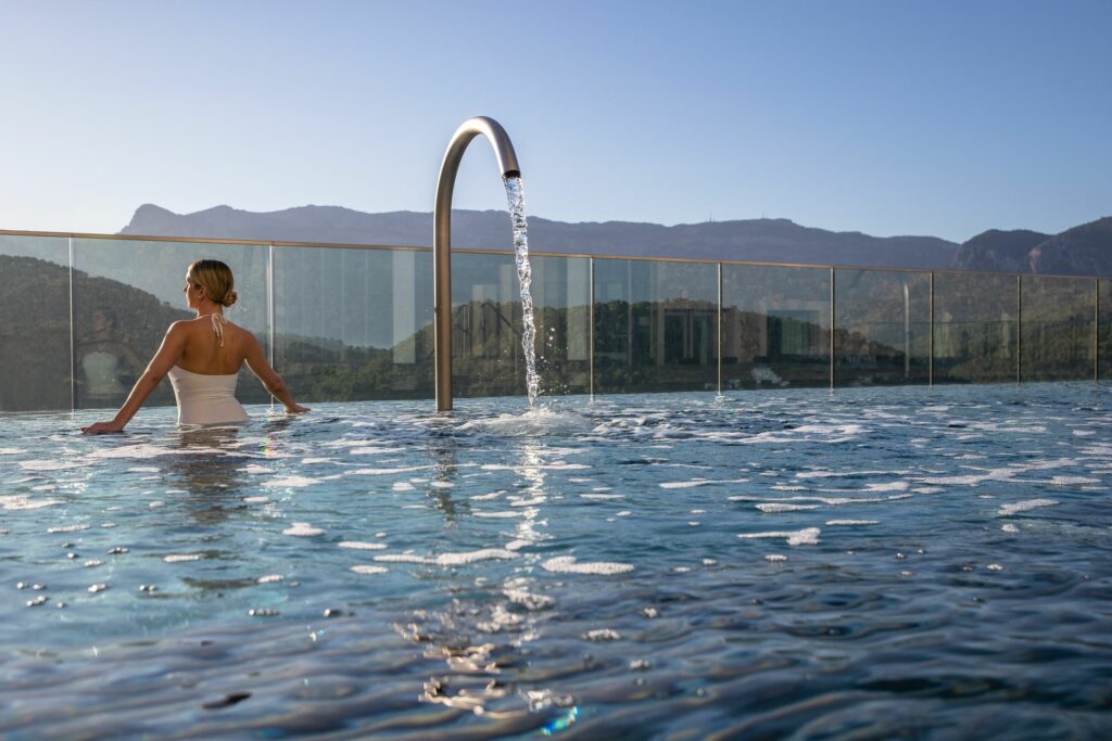 Hydro-Pool