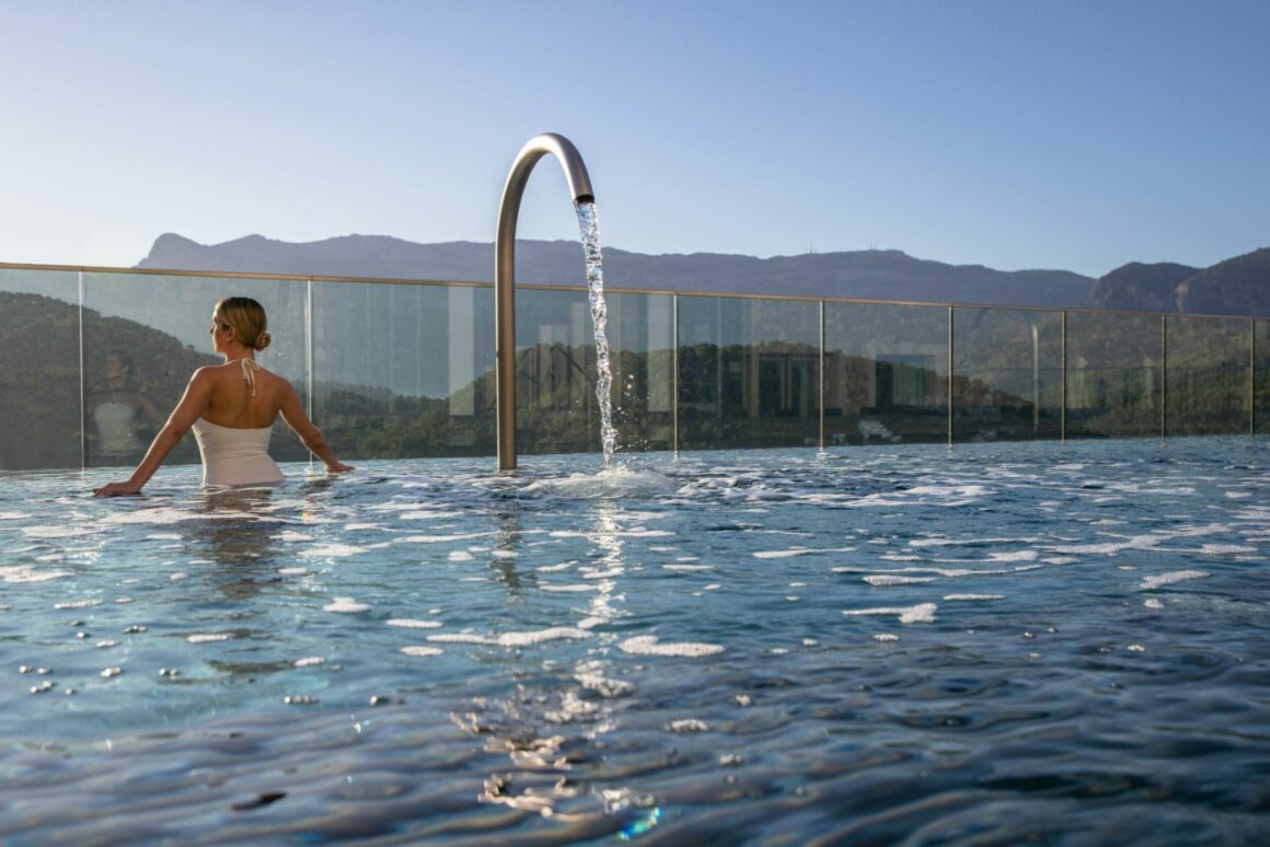 Hydro-Pool at Jumeirah Port Soller hotel & spa 