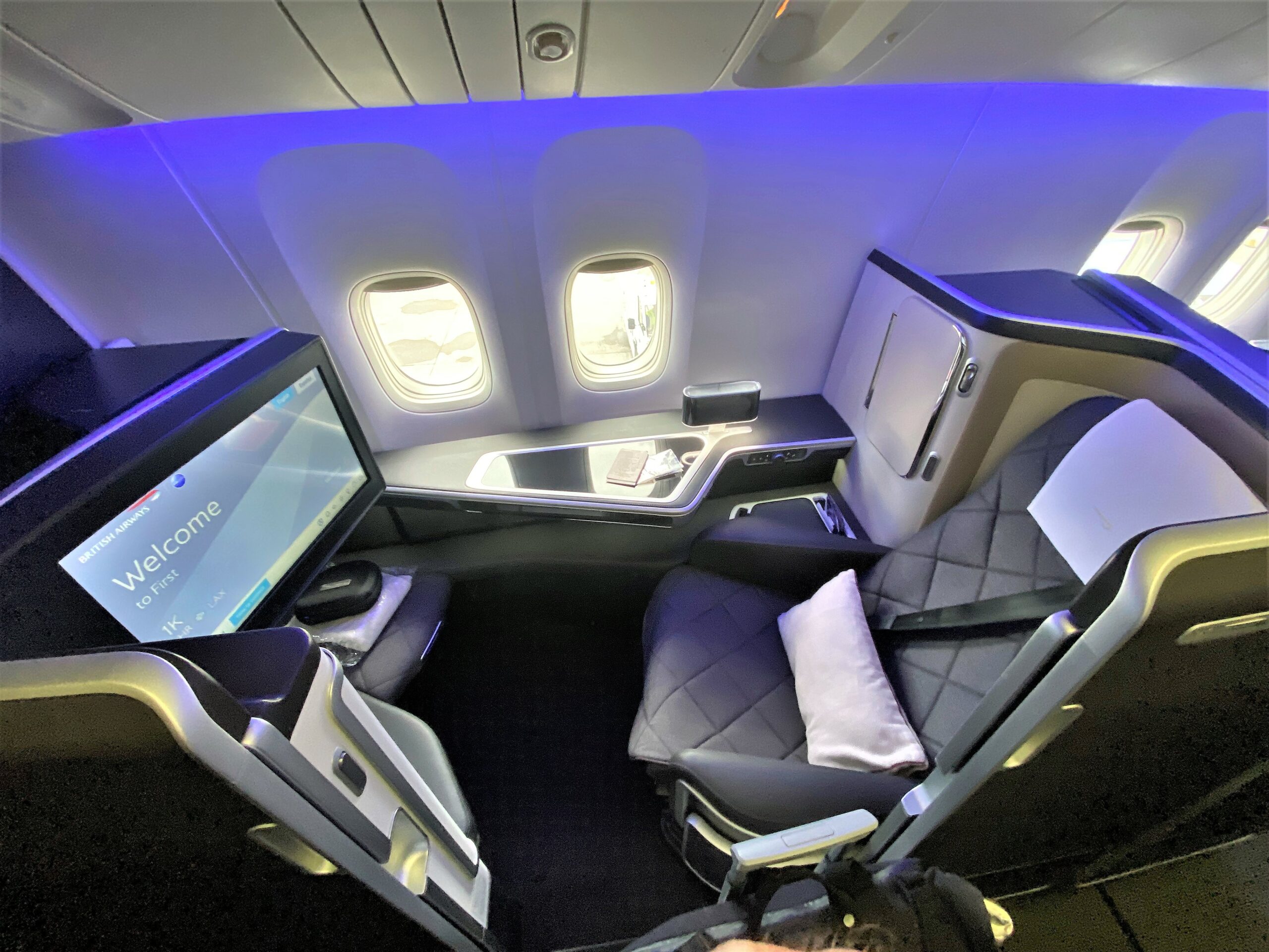 British Airways First class versus Qatar Business class QSuite ...