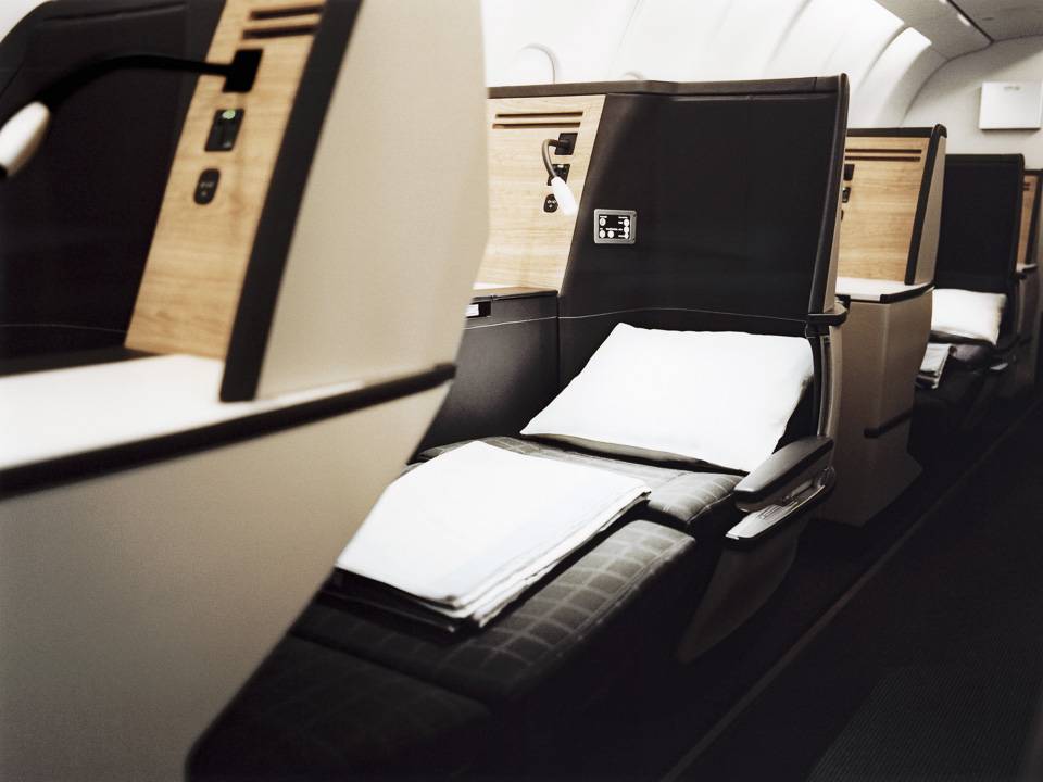 Swiss A330 business class seat 