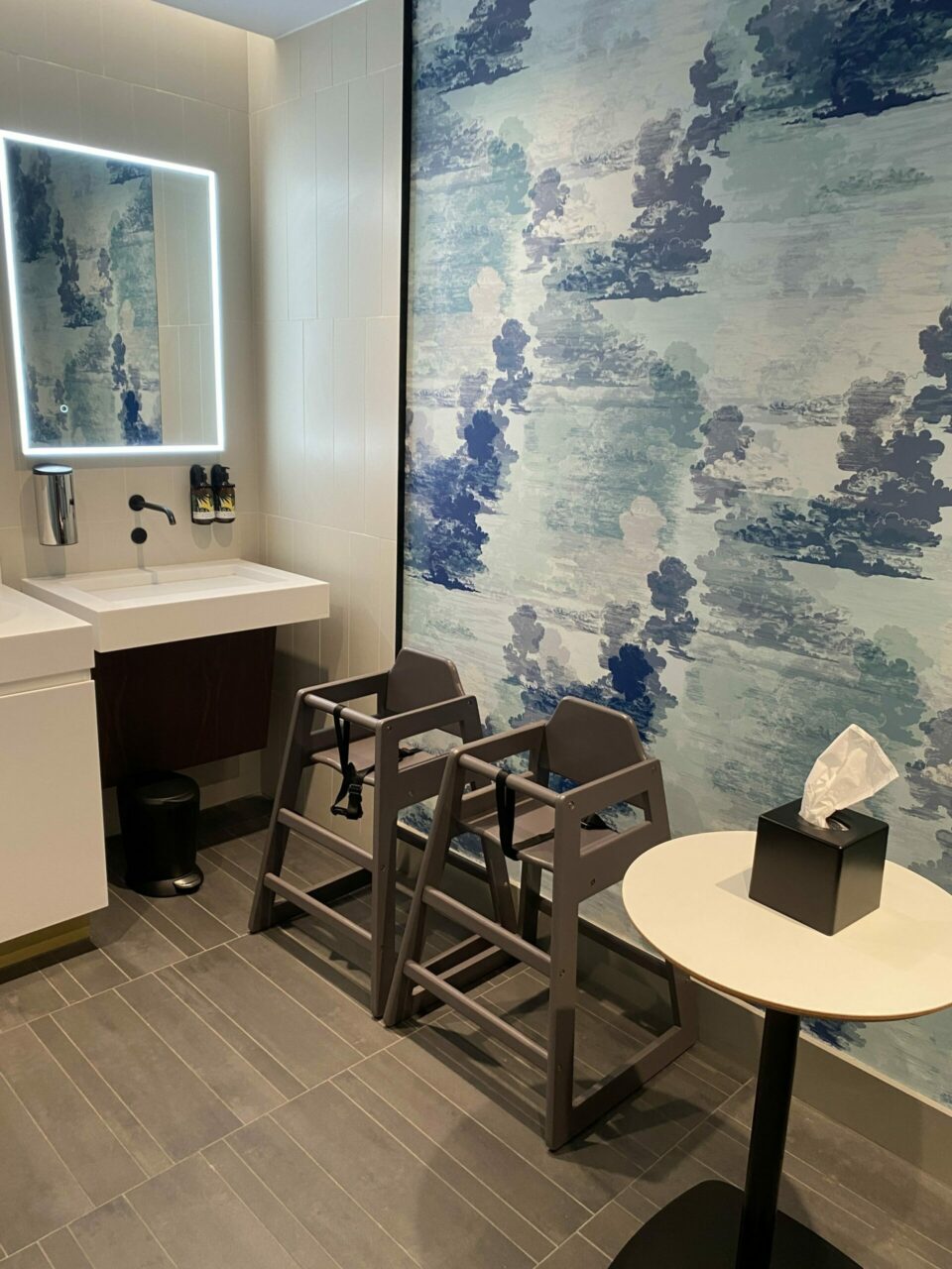 American Express New Centurion Lounge Bathroom 