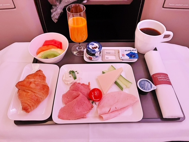 Swiss A330 business class continental breakfast