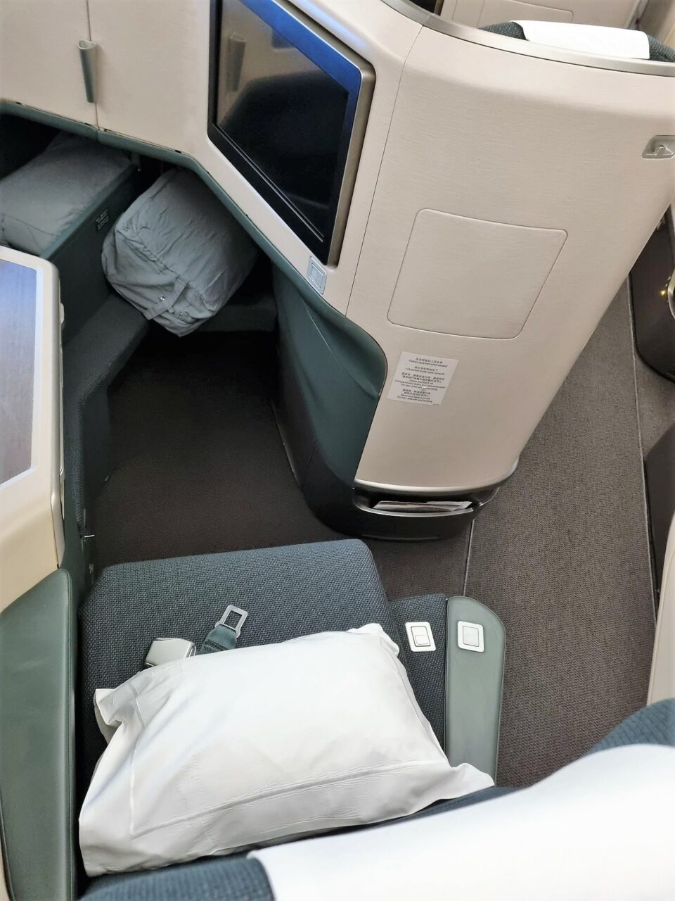 Cathay Pacific Business Class seat 