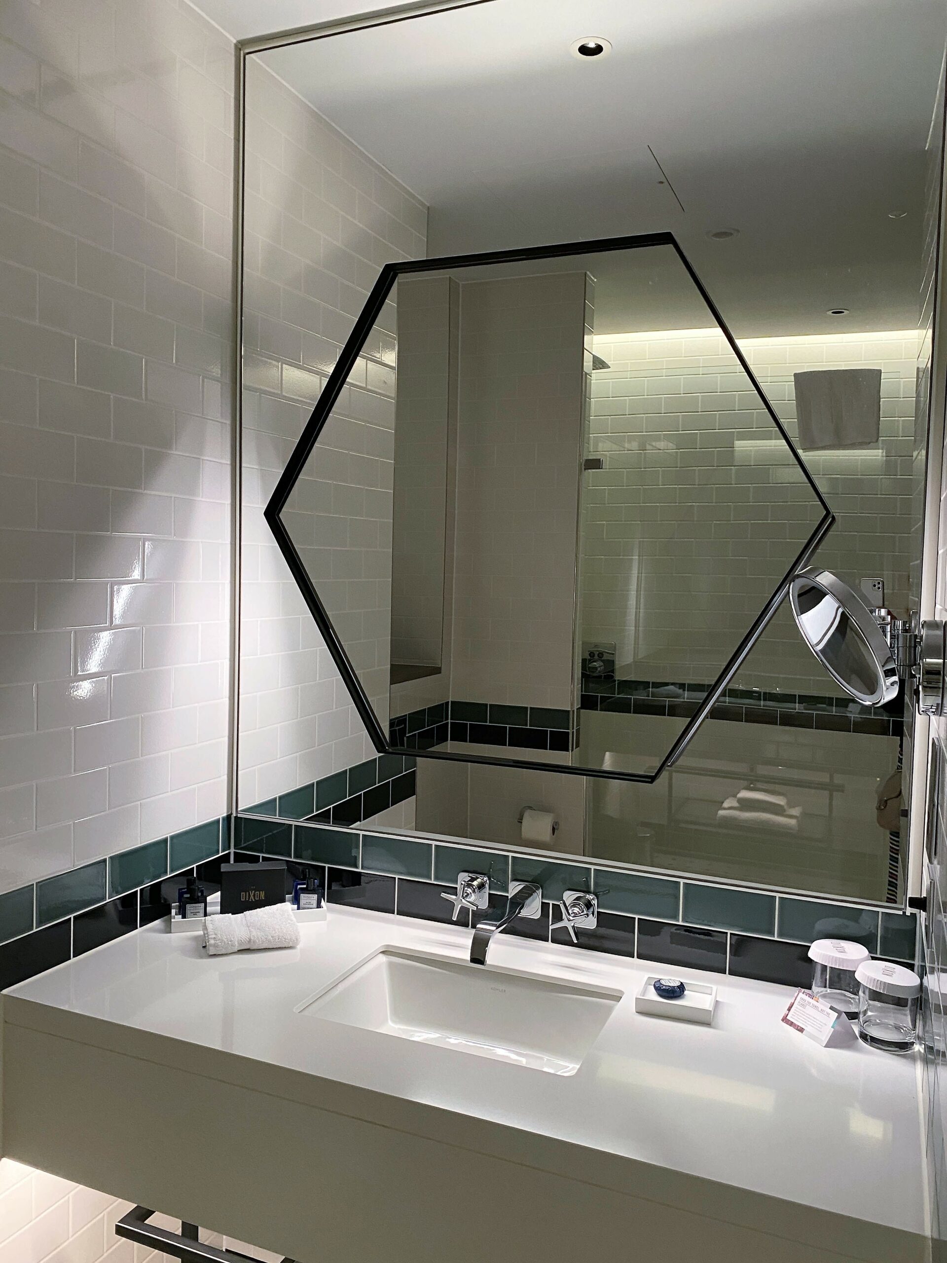 The Dixon hotel bathroom Sink 