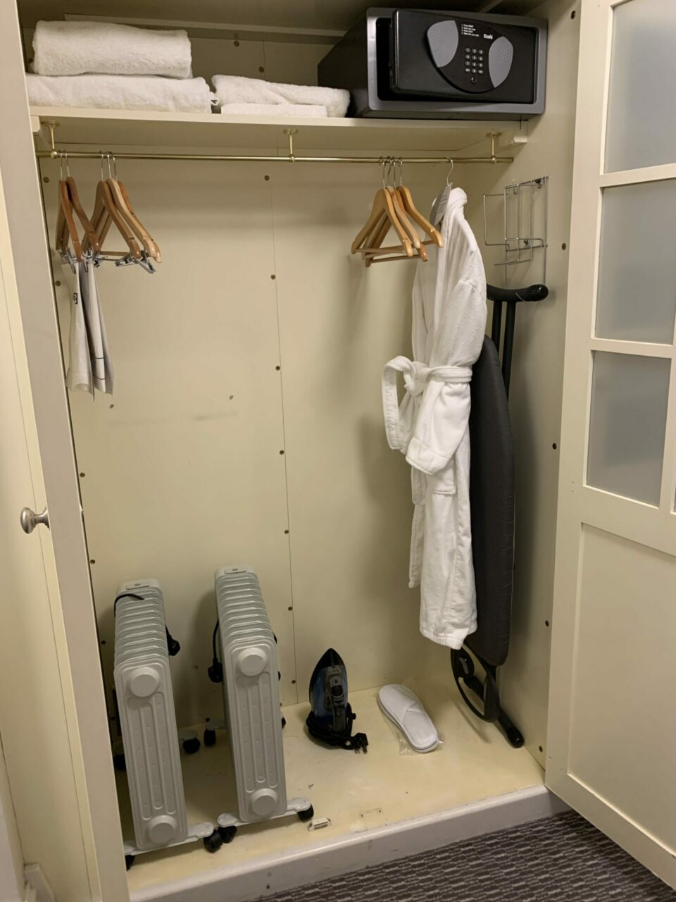 Marriott Royal Hotel Bristol review wardrobe 