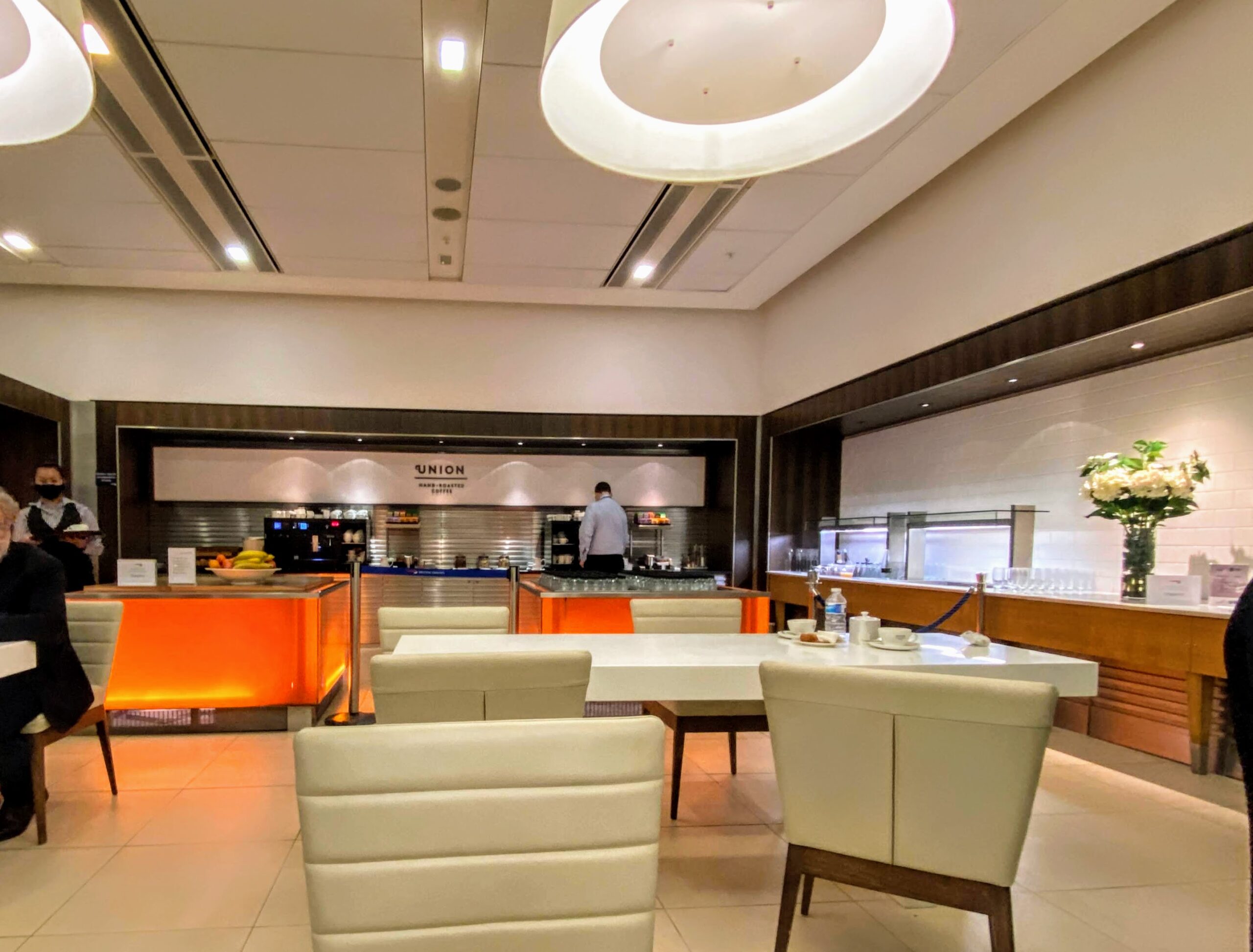 ba t5 arrivals lounge