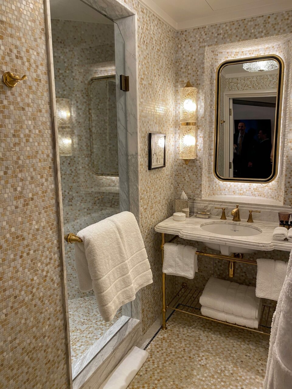 NoMad Hotel London classic bathroom