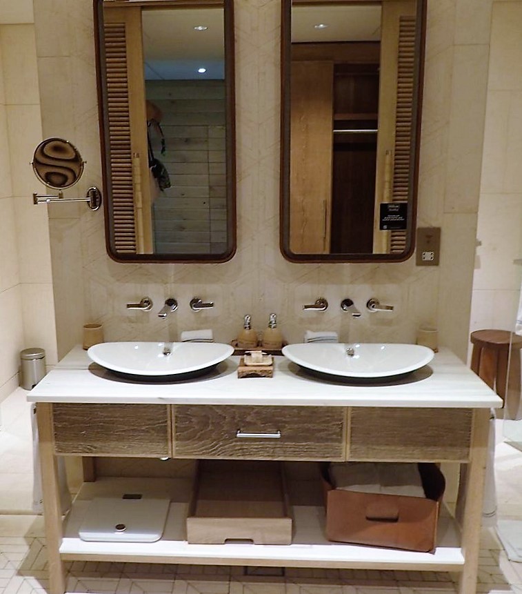 Mango House LXR Hotel sink and shower