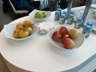 Notice the baby food jars - you don't normally see these in lounges!