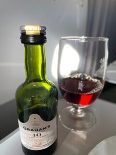 TAP Business class flight wine 