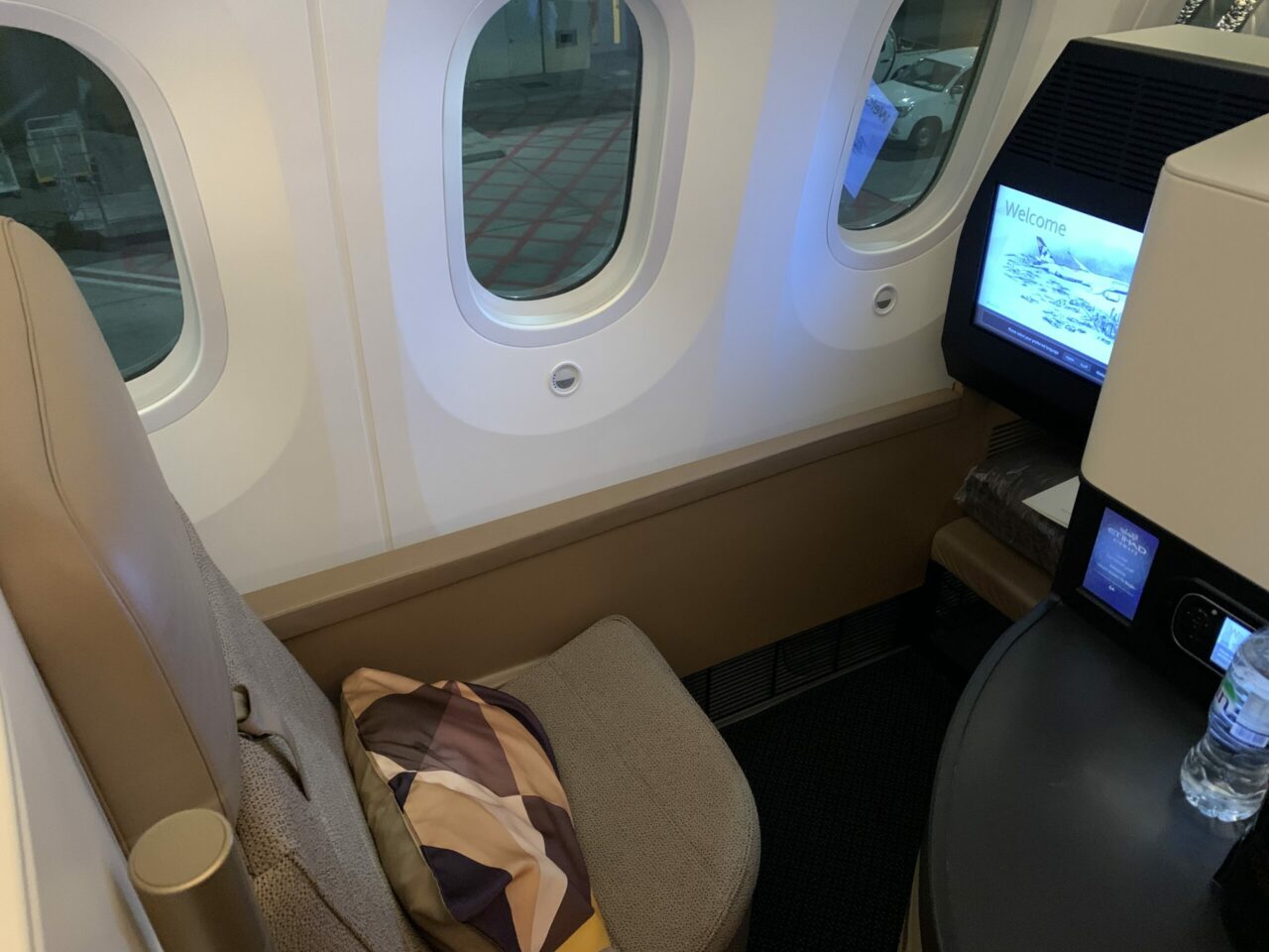 Etihad business class seat