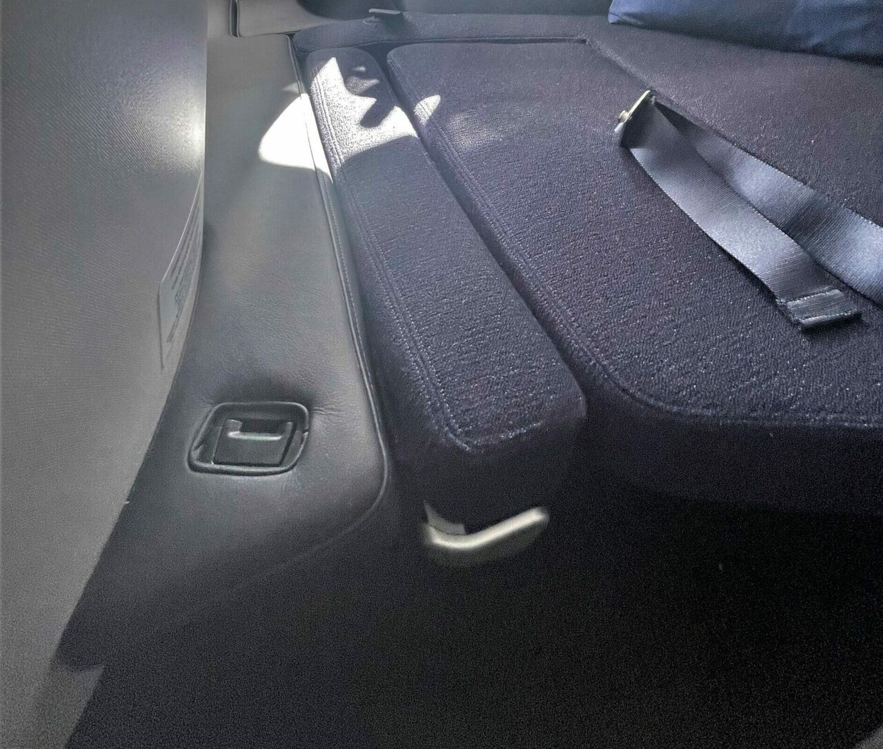 narrow insert that comes up to meet the footrest 