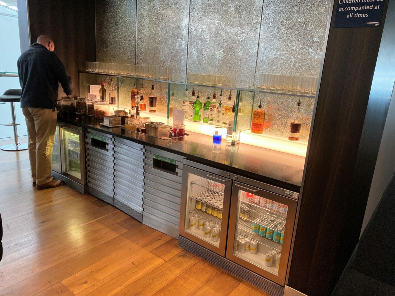 Bar at The Club Lounge 