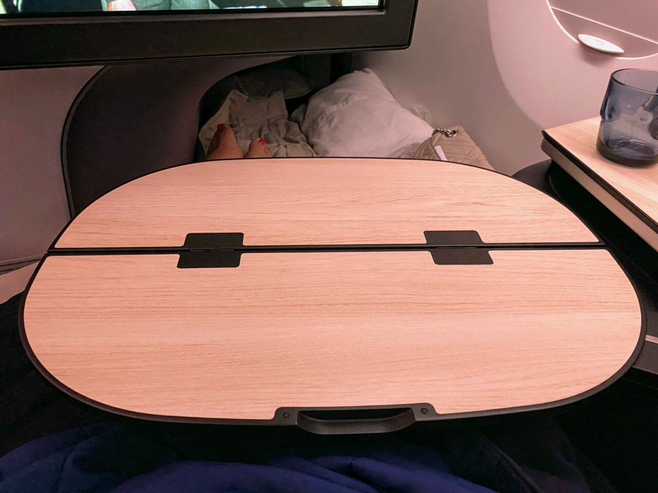 Finnair new A350 business class "AirLounge" non-reclining seats