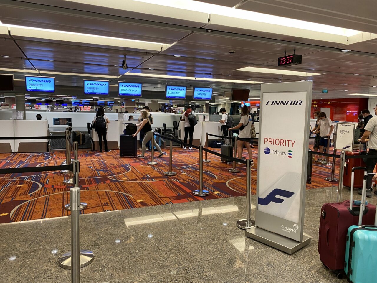 Finnair priority Lounge Check-in