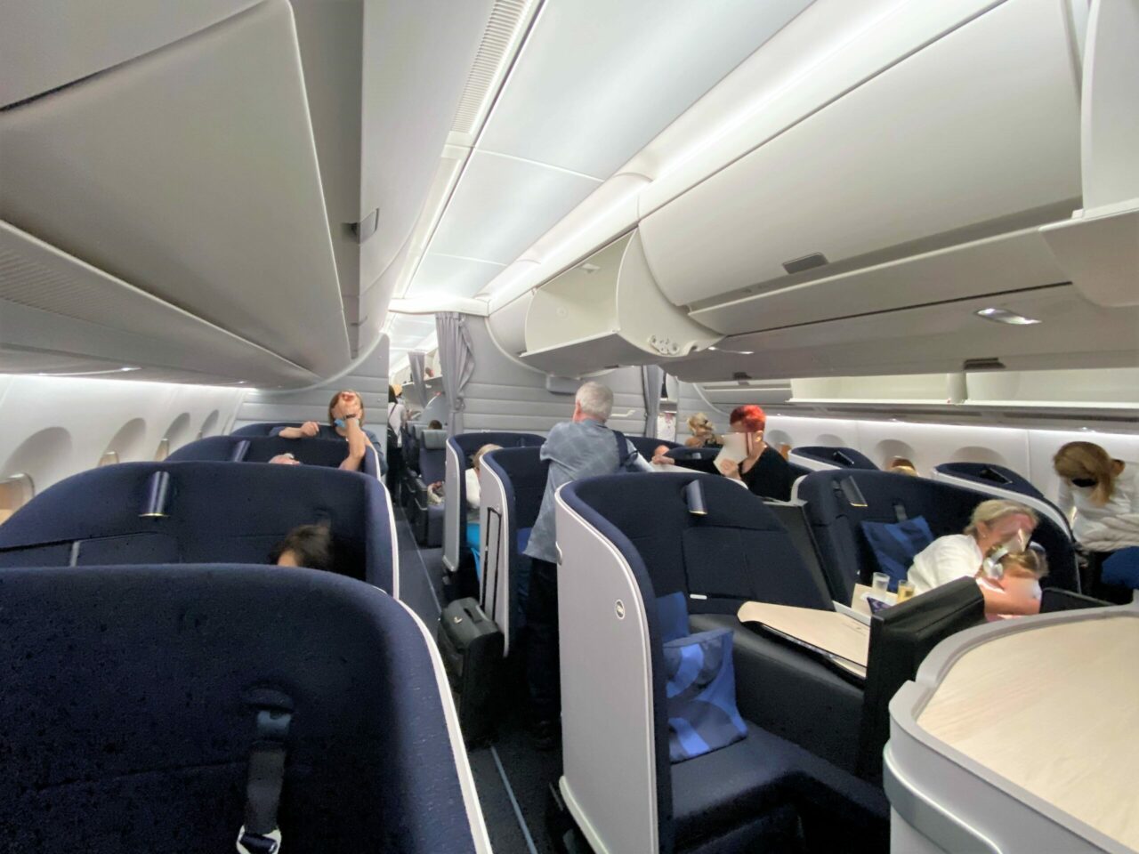 Mini cabin on Finnair A350 with 9L on the left
