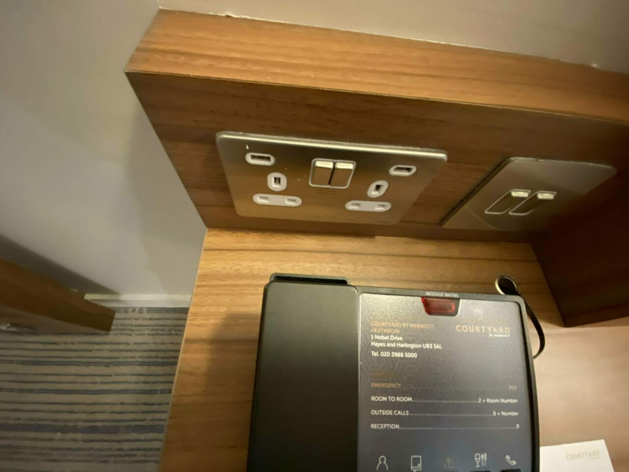 Courtyard by Marriott London Heathrow Hotel socket 