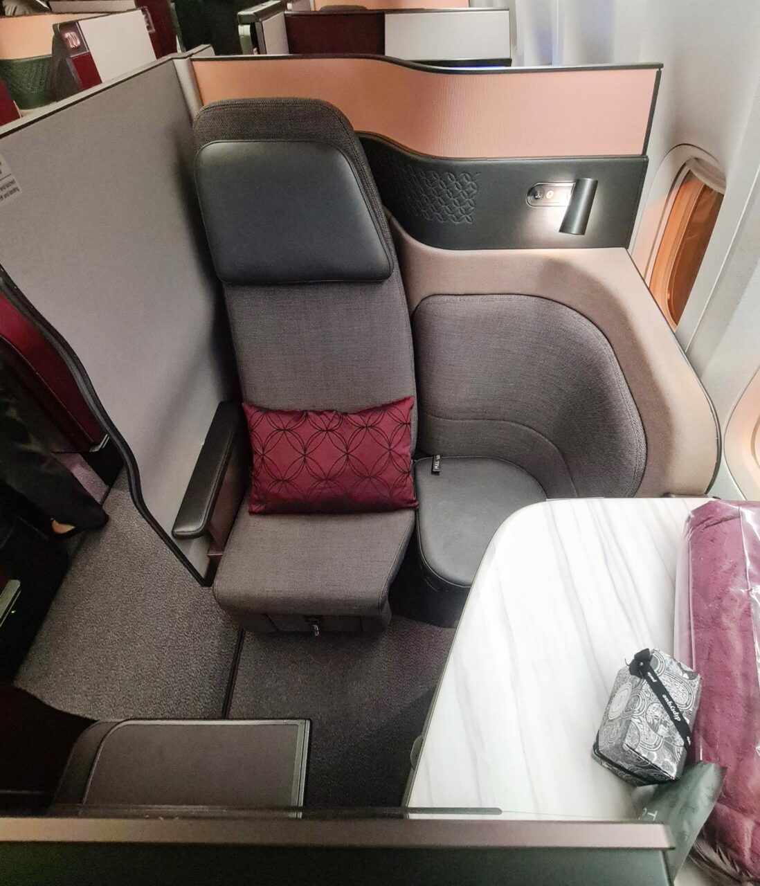 Qatar Qsuite Business Class Forward-facing