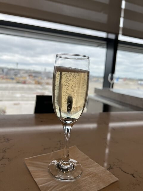 Champagne in United lounge