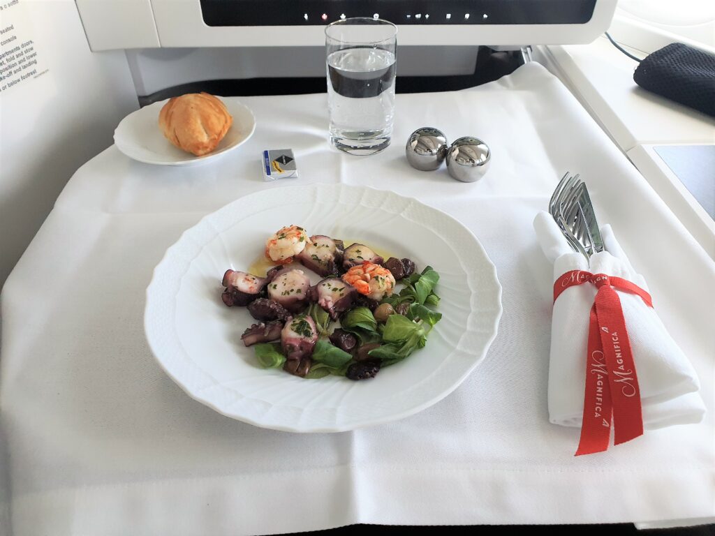 ITA Airways A350 Maiden Flight Business Class starter meal