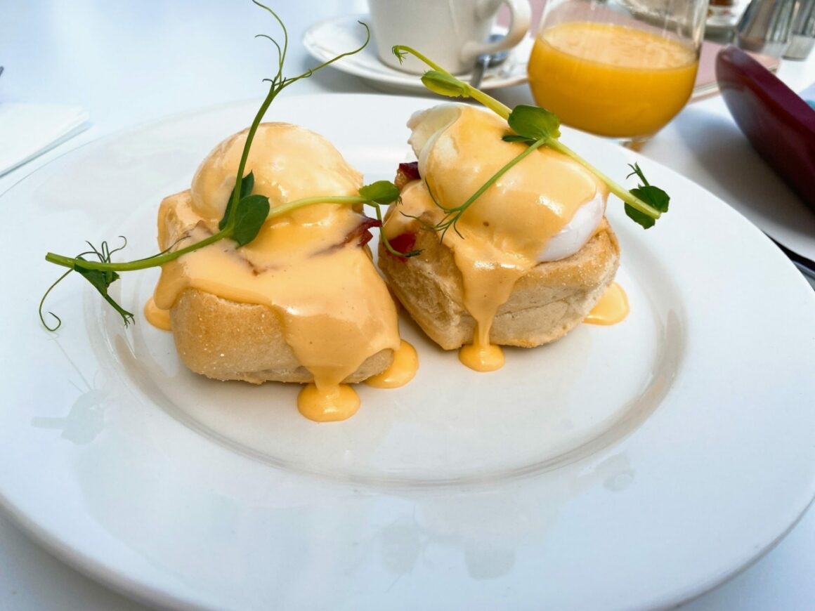 Eggs Benedict 