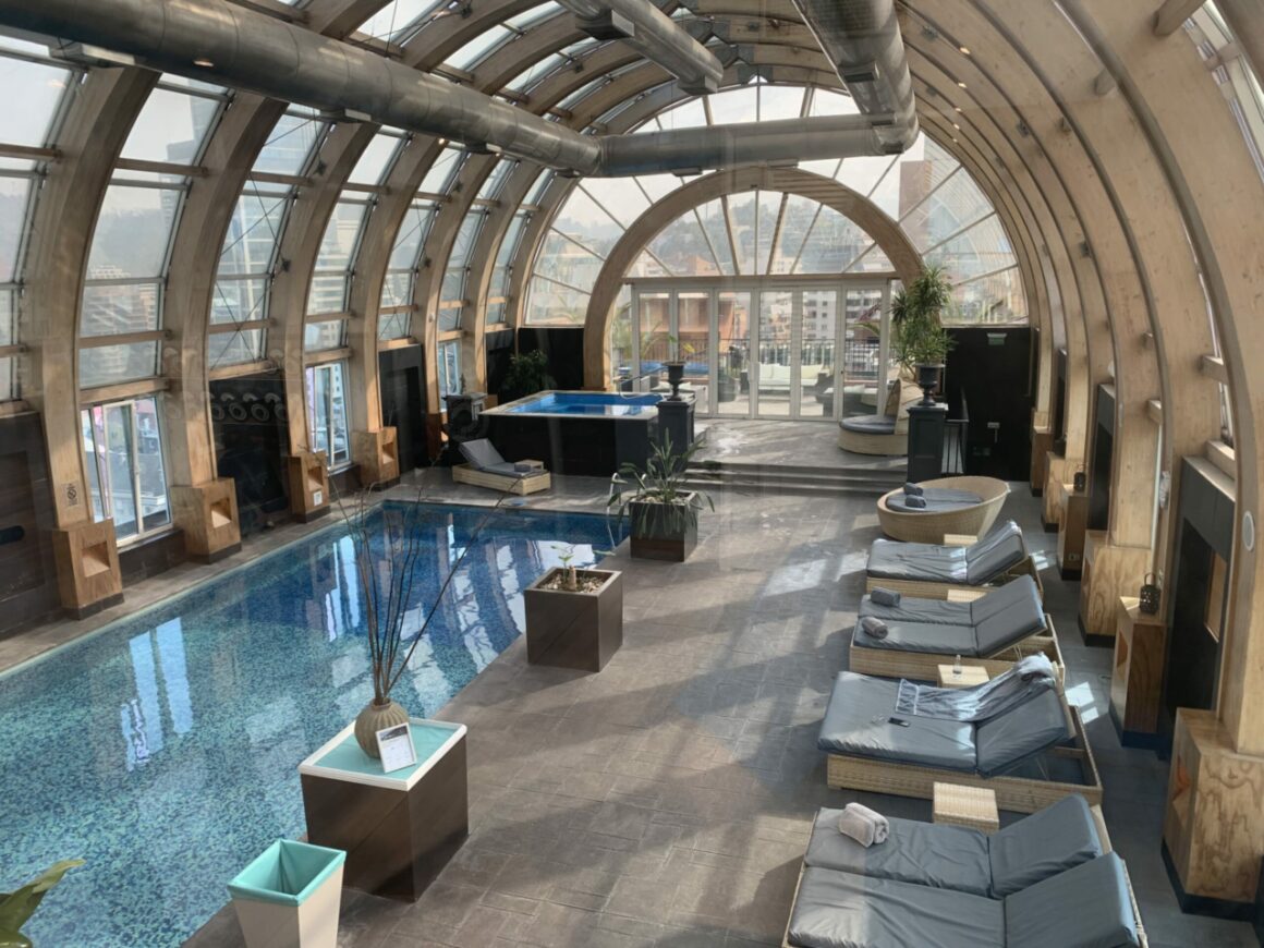 Ritz-Carlton Hotel Santiago Swimming Pool