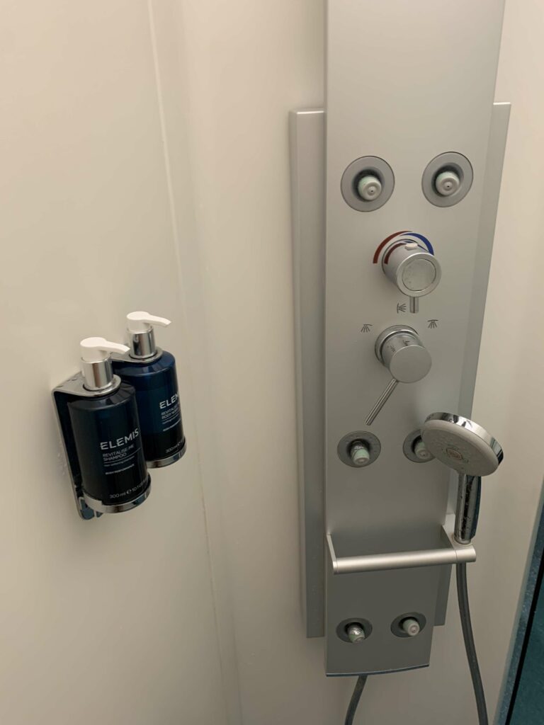 BA Heathrow T5 Arrivals lounge shower toiletries 