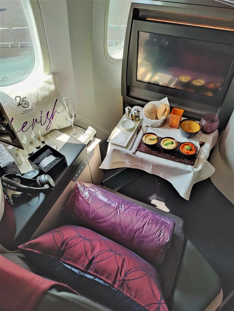 Qatar Airways' new B787-9 business class Premium Suite meal 