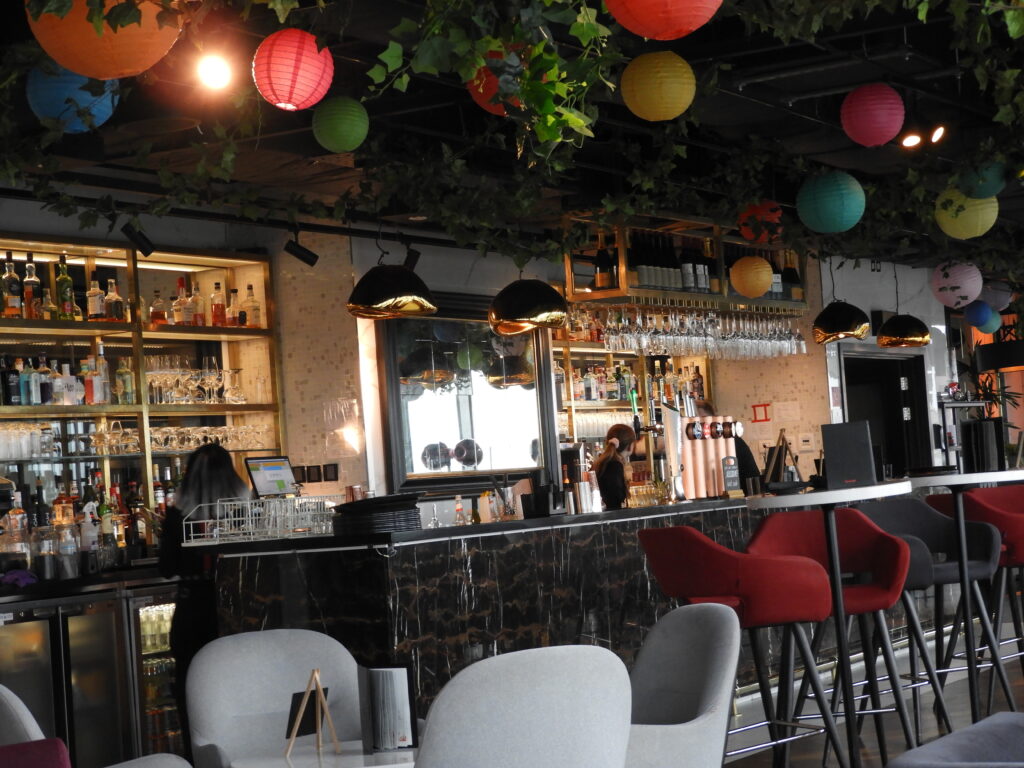 Sky bar